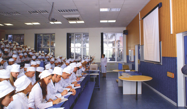 УКРАЇНСЬКА МЕДИЧНА СТОМАТОЛОГІЧНА АКАДЕМІЯ